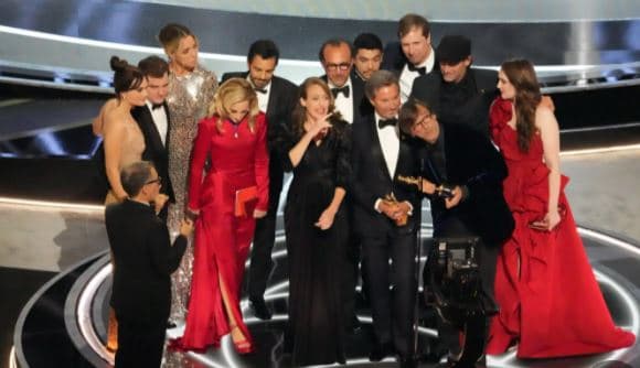 “CODA” fiton çmimin kryesor në Oscars si "Filmi më i mirë"