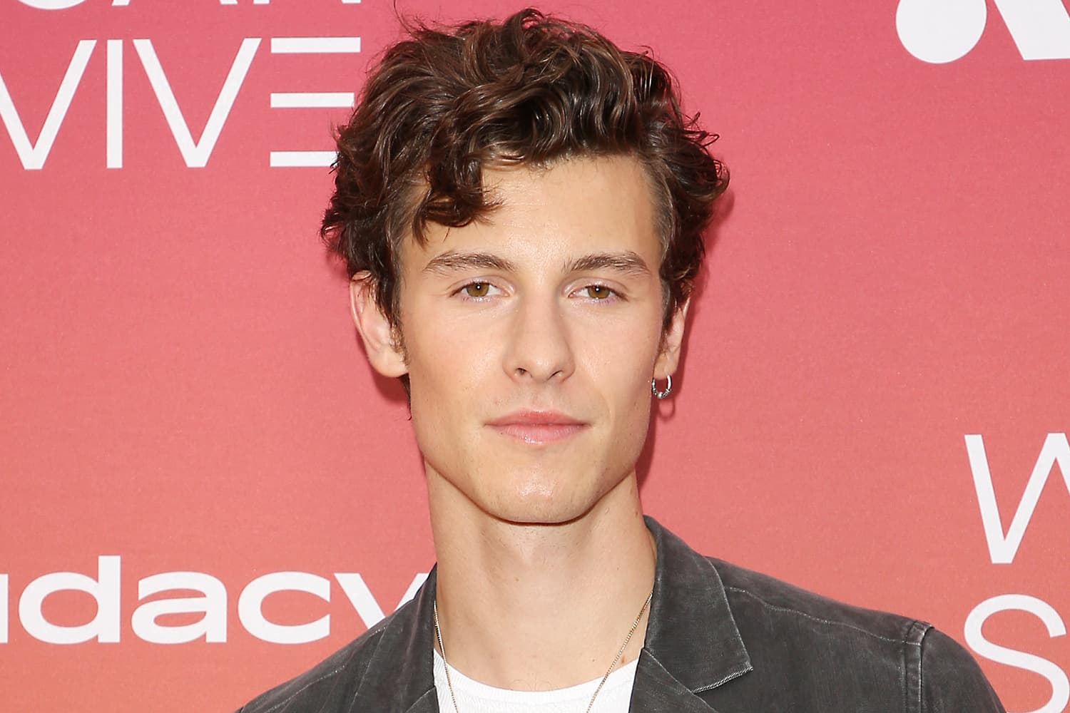 U ndanë në nëntor të 2021-ës, Shawn Mendes akoma flet për Camila Cabellon