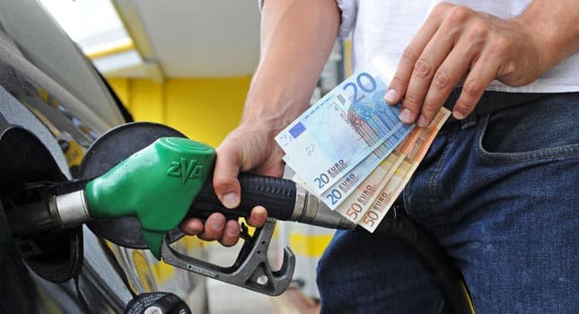 Oda Ekonomike e Kosovës kërkon masa fiskale për të ndaluar rritjen e çmimeve të naftës
