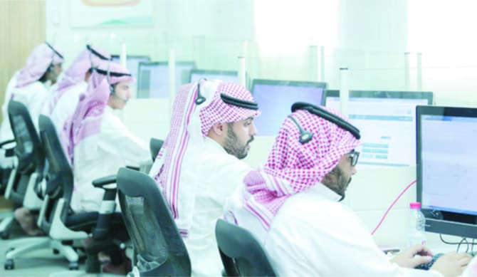 Arabia Saudite ndryshon orarin e punës që t’i ndihmojë punonjësit ta përballojnë më lehtë Ramazanin