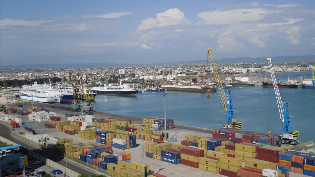 Kapen mbi 50 kilogramë kokainë në portin e Durrësit, kapiteni i anijes ishte rus
