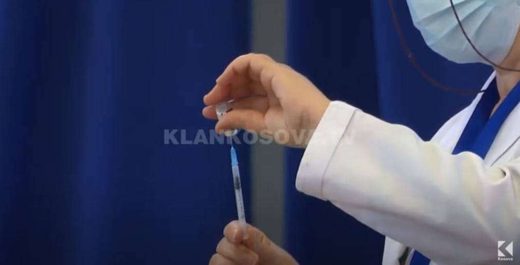 MSH bën thirrje për vaksinim dhe testim, paralajmëron rritje të rasteve