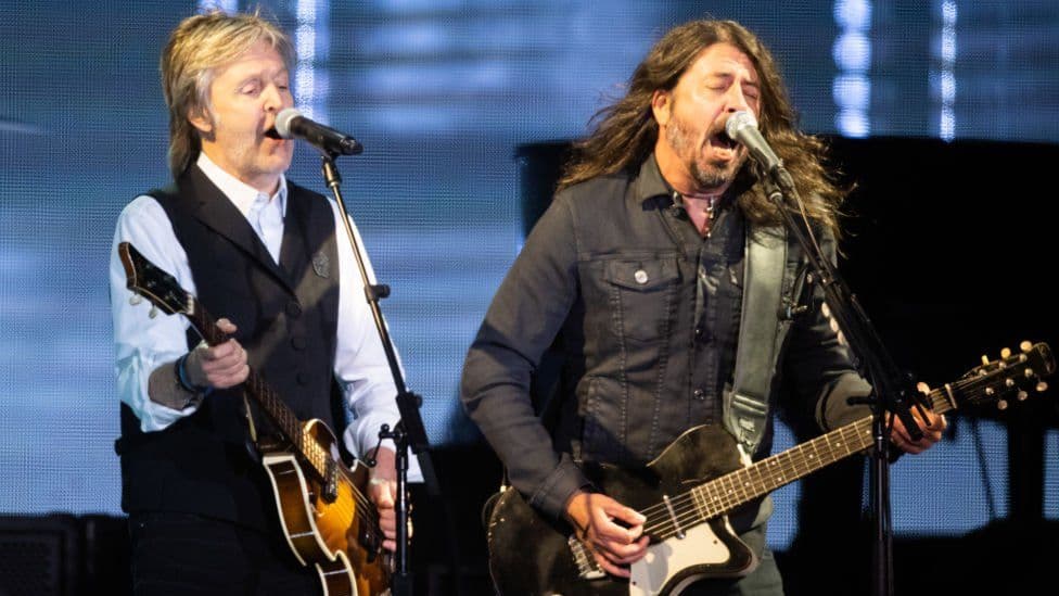 Dave Grohl dhe Bruce Springsteen bashkohen me Paul McCartney për të performuar në Glastonbury