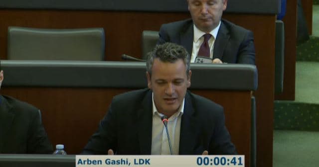 Gashi: Sipas matematikës së kryeministrit anëtari i një familje në Kosovë i harxhon 53 centë në ditë