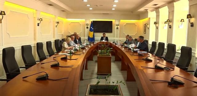 Trusti, tema e së mërkurës në kuvend (VIDEO)