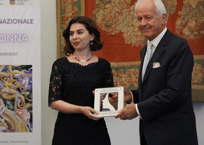 Italia nderon ambasadoren e Kosovës me çmim prestigjioz për diplomaci