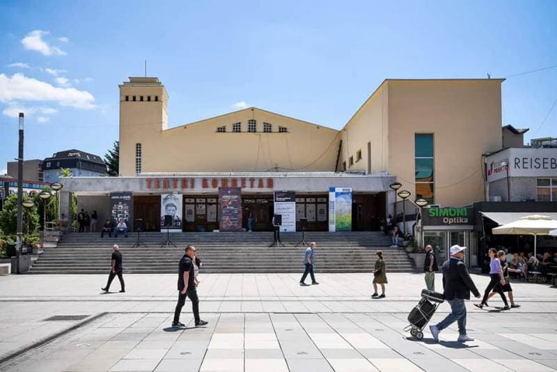 Teatri Kombëtar mbyllet për renovim