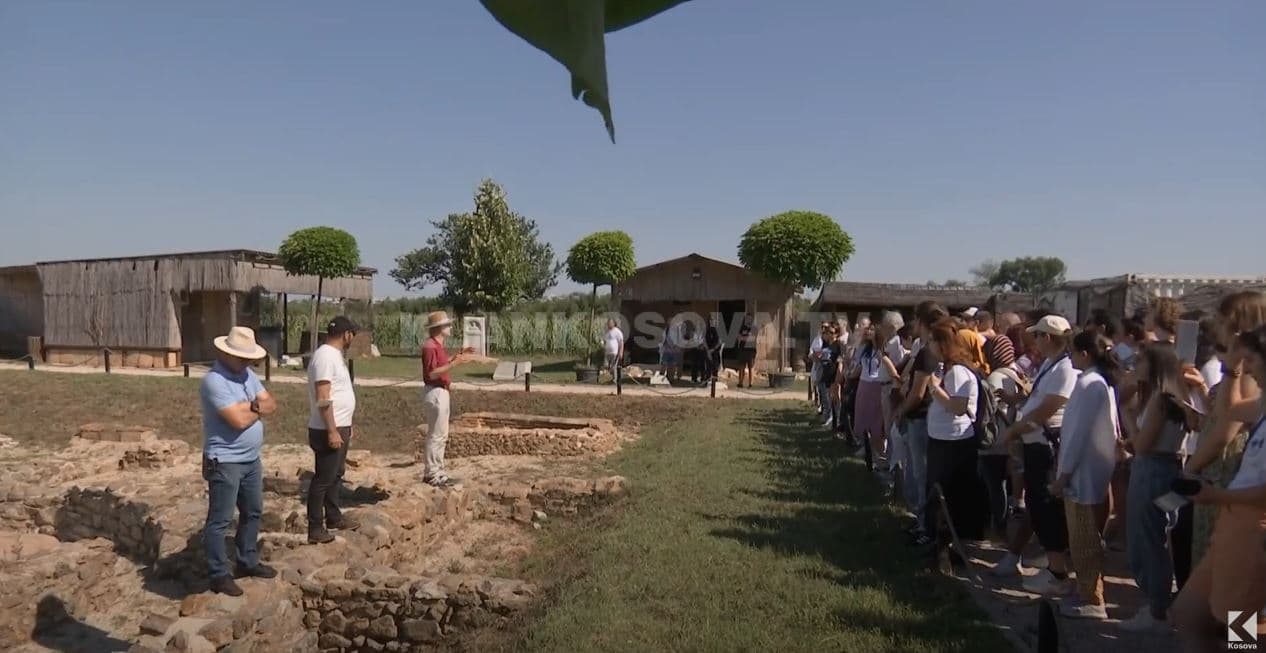 Edhe studentët serbë të interesuar për Ulpianën e Prizrenin, nesër vizitë në Prekaz (VIDEO)