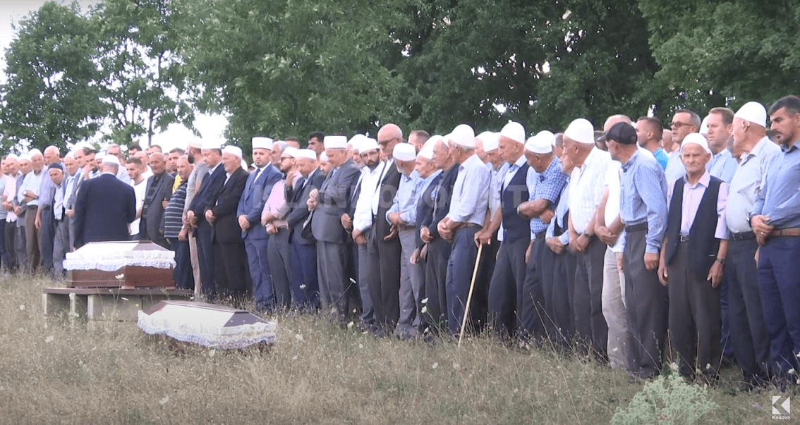 Varrosen burrë e grua që vdiqën në aksident (VIDEO)
