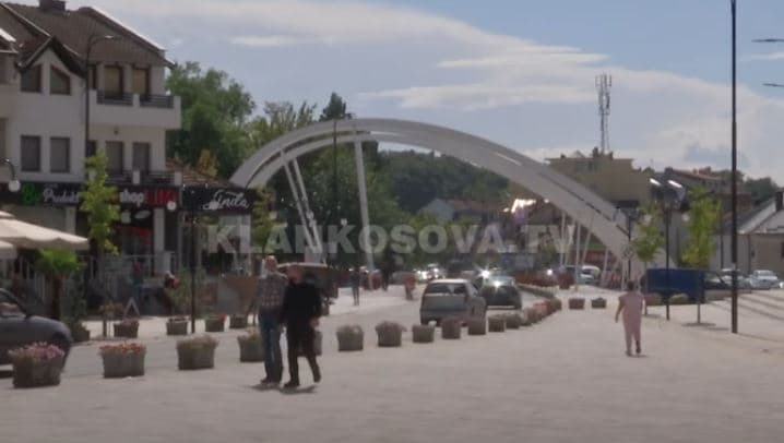 Helveta: Muharremaj më i pëlqyeri, Millosheviq më “i keqi” (VIDEO)