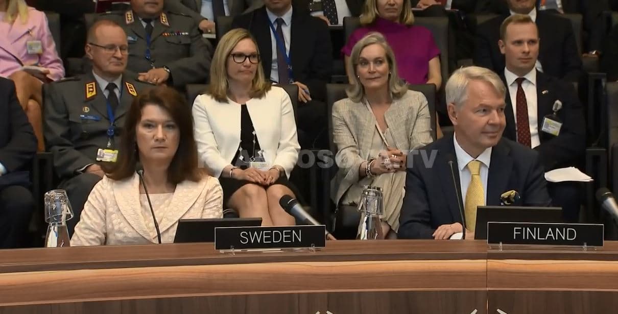 Suedia e Finlanda, edhe një hap para drejt NATO-s (VIDEO)