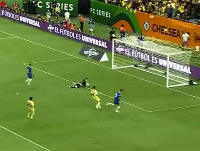 Havertz ia huq portës, topi përfundon në shportën e mbeturinave VIDEO)