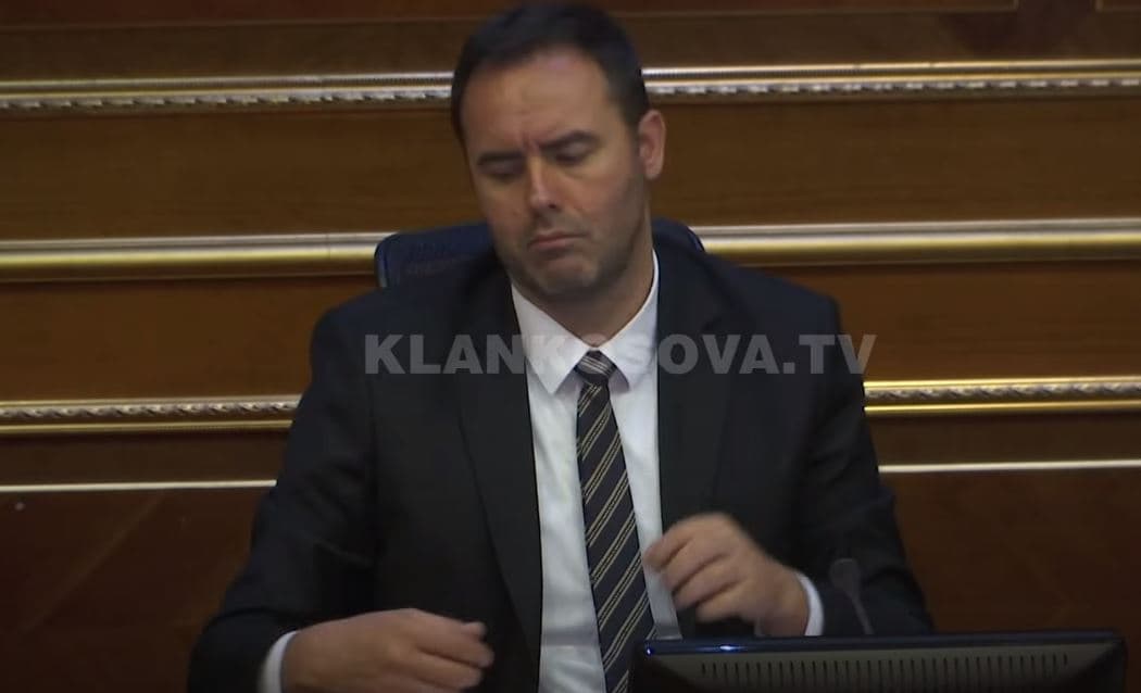 Byroja quhet jodemokratike, Konjufca s’e voton (VIDEO)