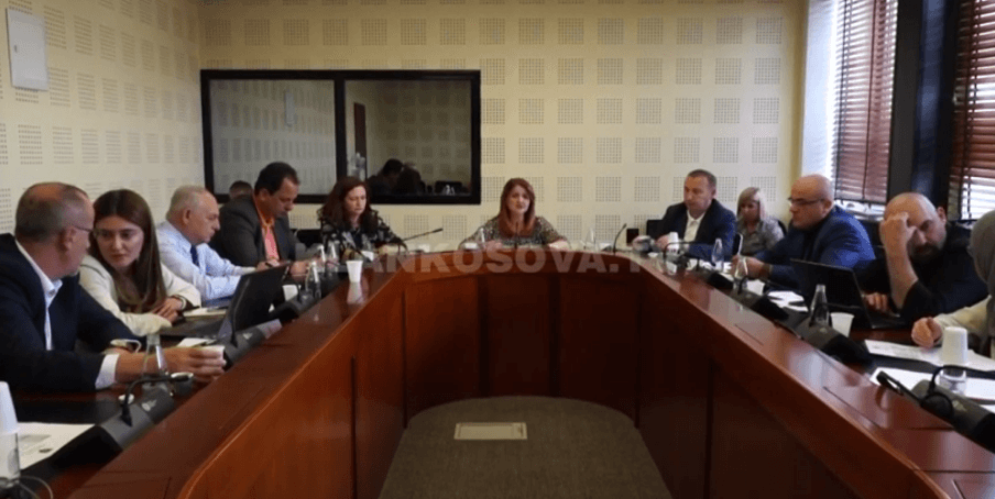 Shëndetësi - Pushteti nuk përkrah projektligjet e opozitës (VIDEO)