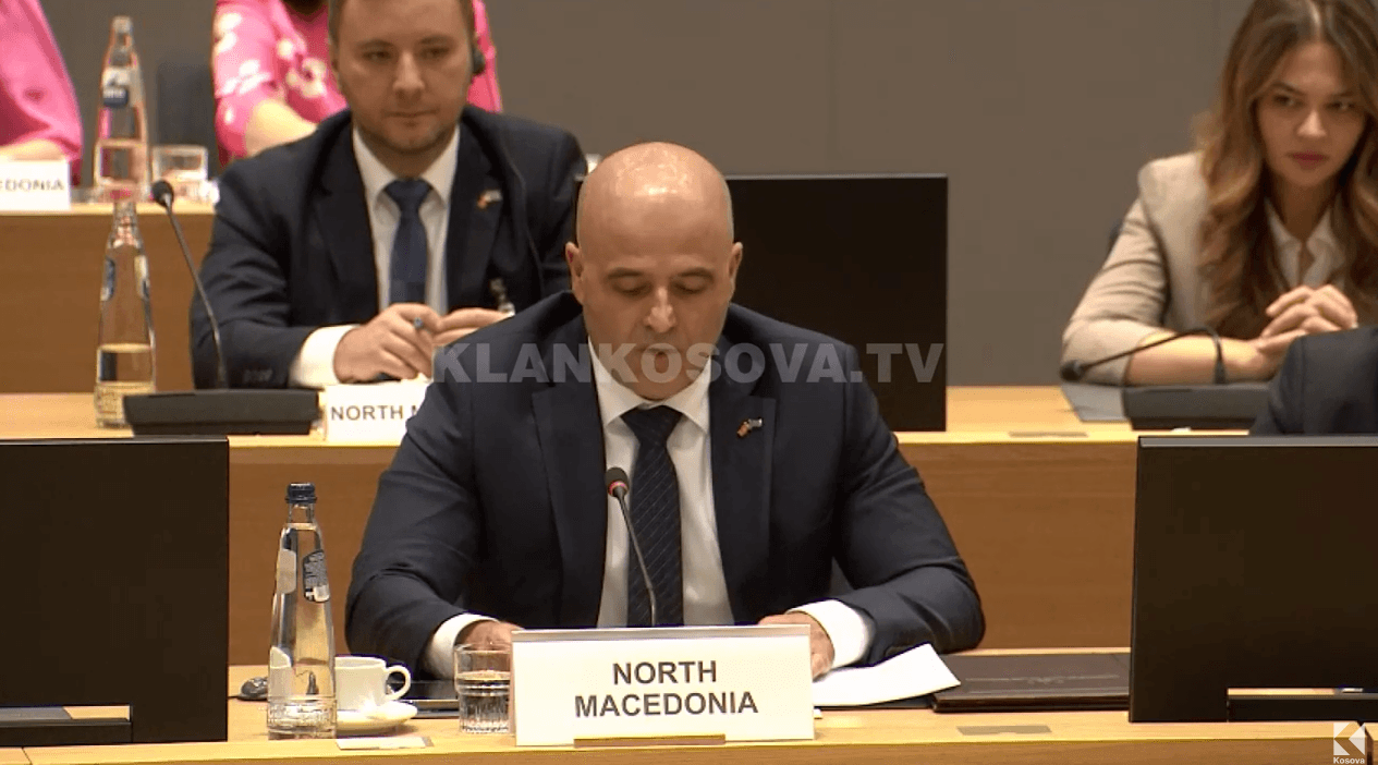 Veç shqiptarët s’e bllokuan Maqedoninë për në BE (VIDEO)