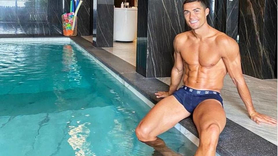 Ronaldo shton botoks në penis