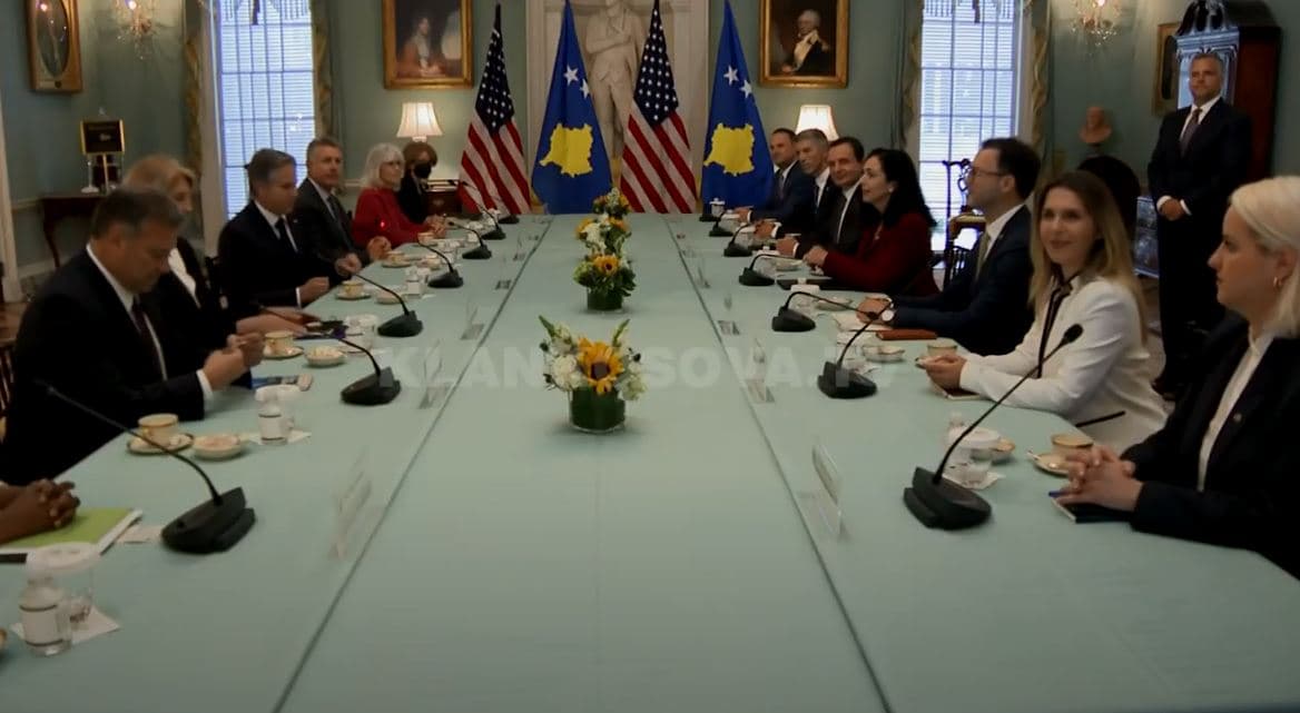 Çfarë u tha në takimin Blinken – Osmani dhe Kurti? (VIDEO)