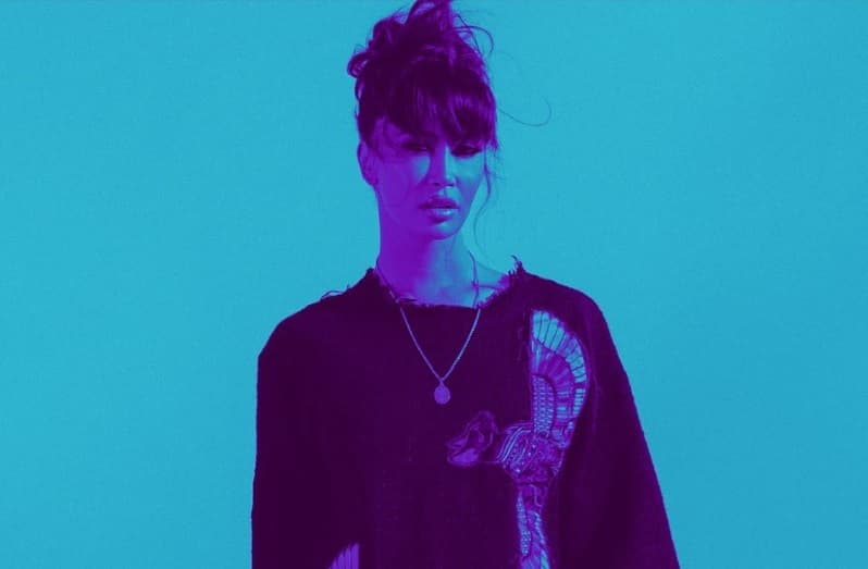 Dafina Zeqiri do të këndojë në Sunny Hill që mbahet në Tiranë
