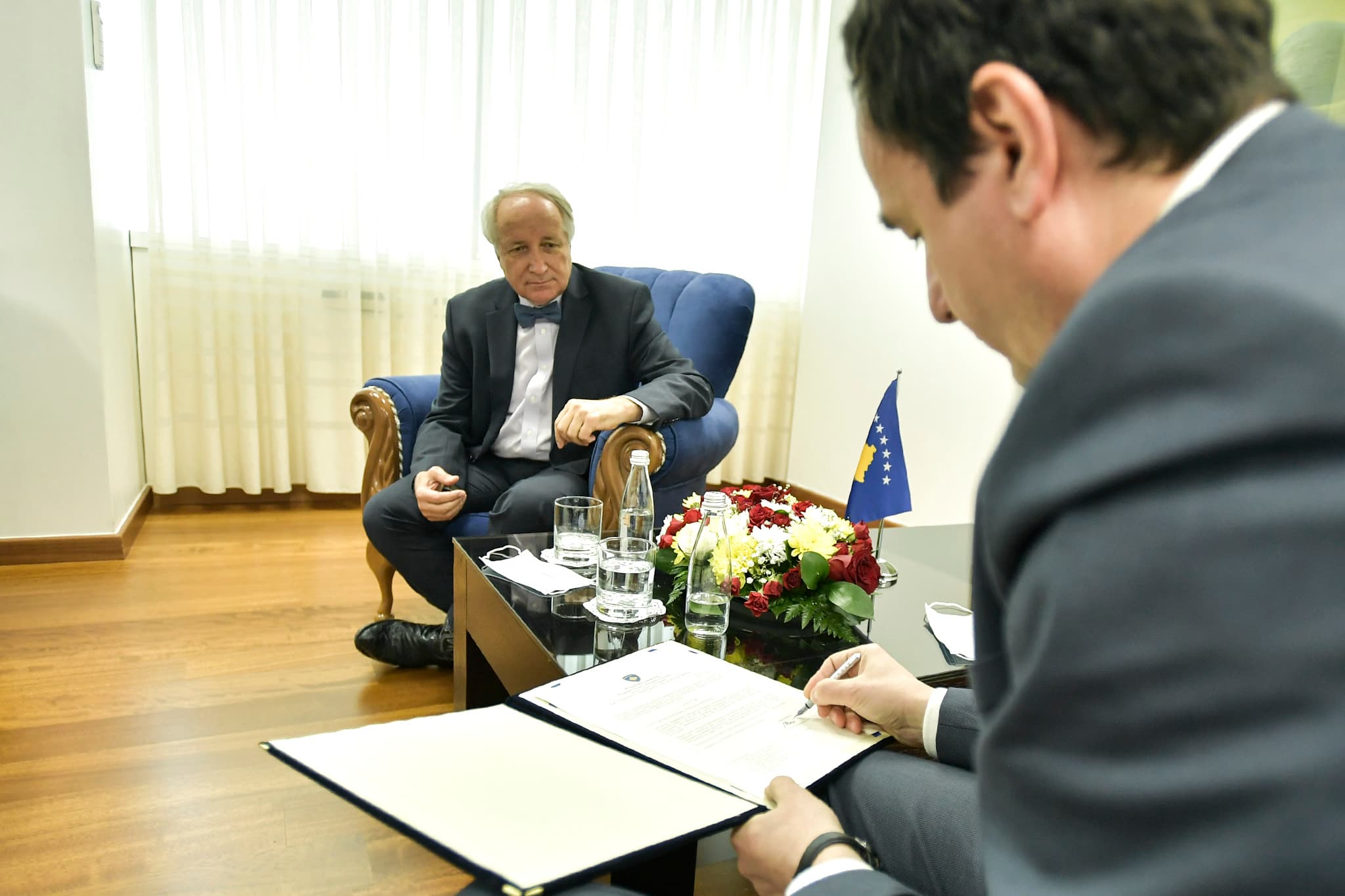 Kurti takohet me Latifin, zotohet për mbështetje në sektorin e shëndetësisë
