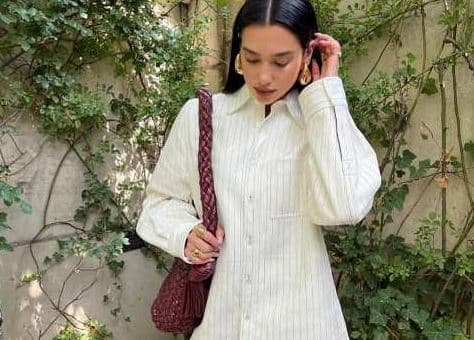 Dua Lipa pozon në Prishtinë pak orë para nisjes së "Sunny Hill" (FOTO)
