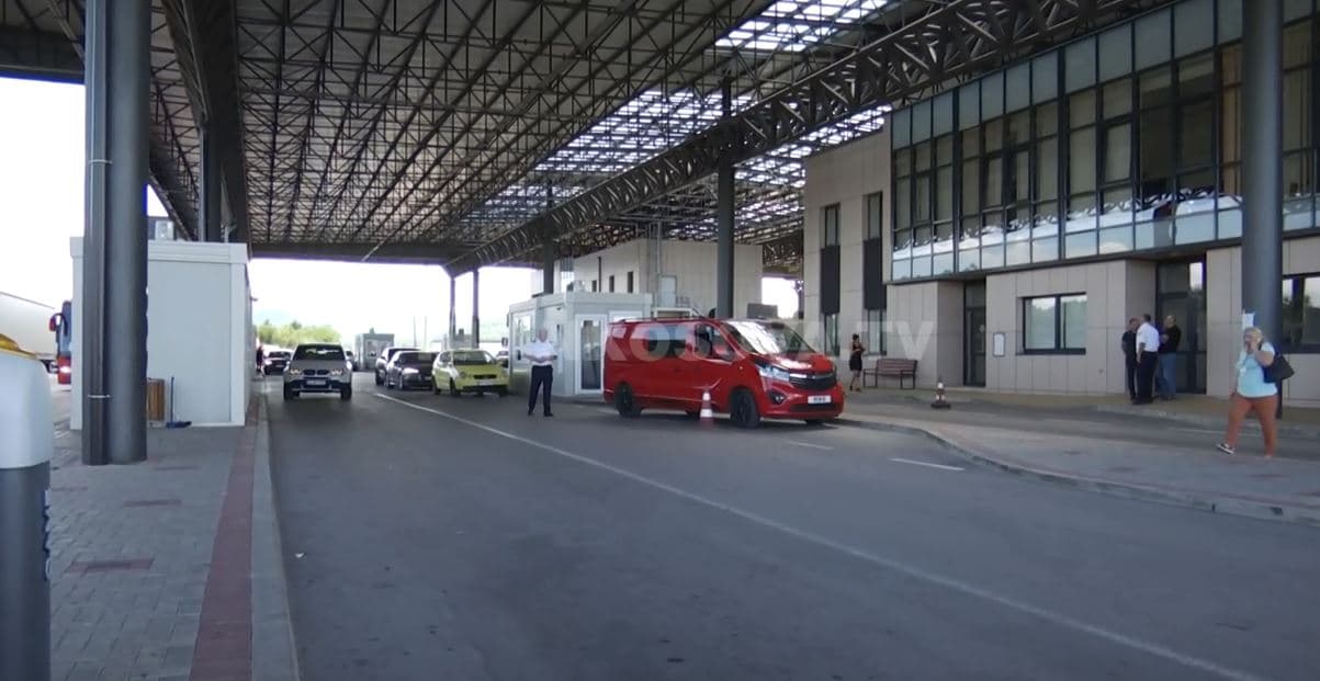 Serbët nuk refuzuan flet-deklarimet në kufi (VIDEO)
