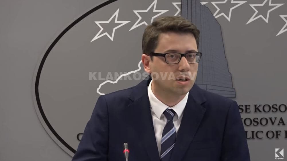 Sindikalistët po përgatisin padi ndaj ministrit Murati (VIDEO)