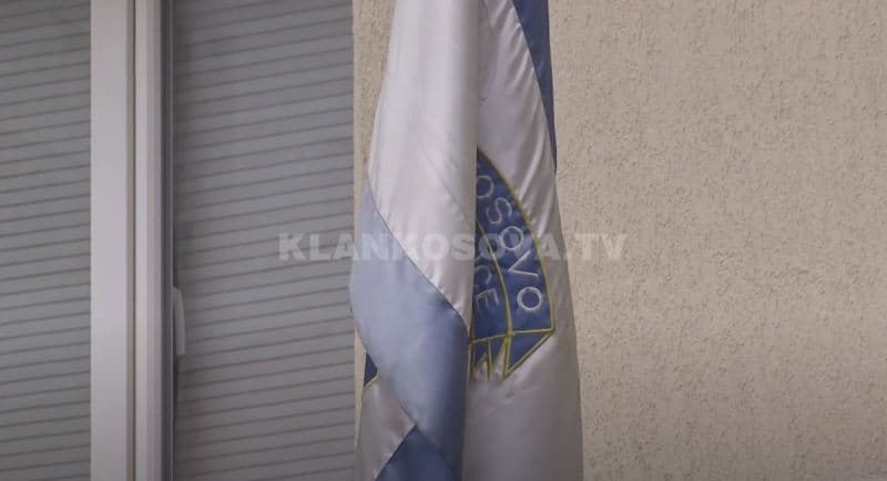 Telashe me fqinjin për parking, mërgimtari lëndon katër policë gjatë arrestimit (VIDEO)