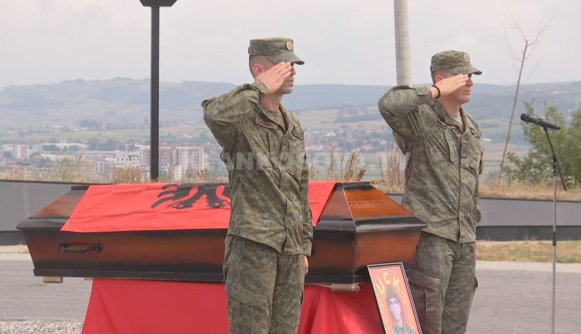 Rivarroset dëshmori Enver Pacolli (VIDEO)