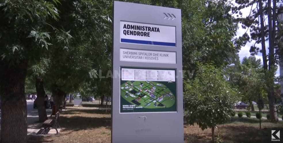 Shefja e SHSKUK-së firmos drejtorin e ri, s’i pret ankesat (VIDEO)