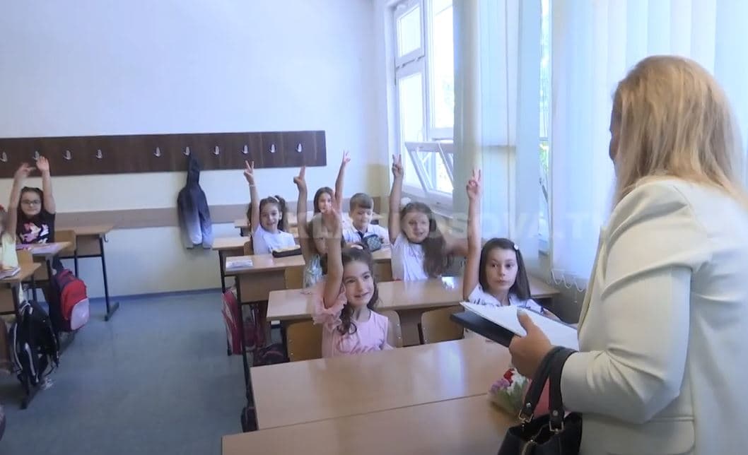 Gjakova tradhton SBASHK-un, nis mësimi (VIDEO)