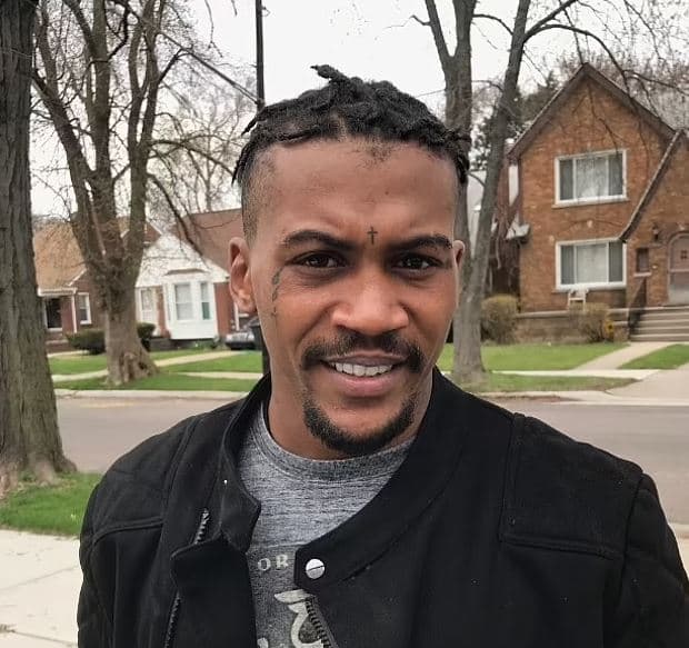 Boksieri Isiah Jones qëllohet për vdekje nga vëllai i tij