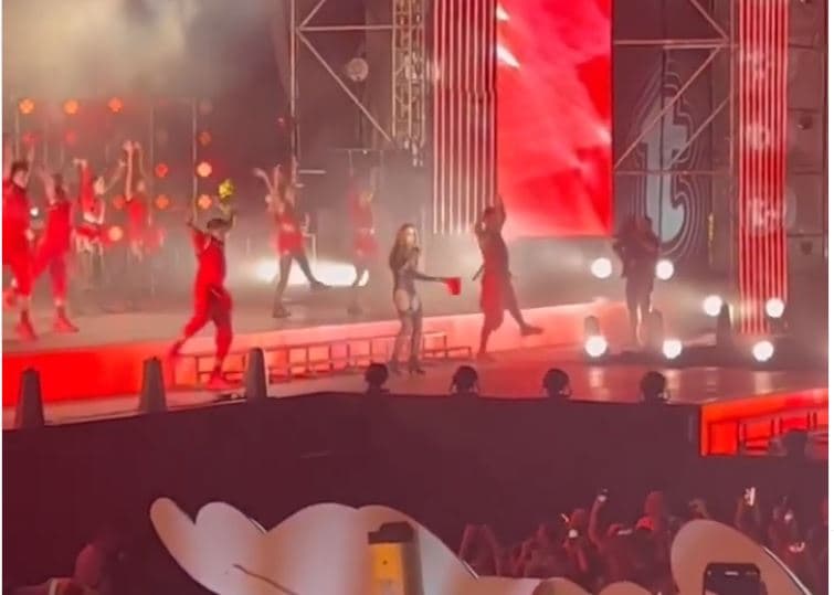 Tirana elektrizohet nga Rita Ora (VIDEO)