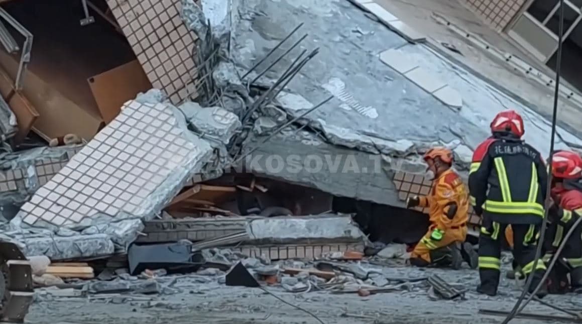 Shpëtohen njerëz nga rrënojat pas tërmetit në Tajvan (VIDEO)