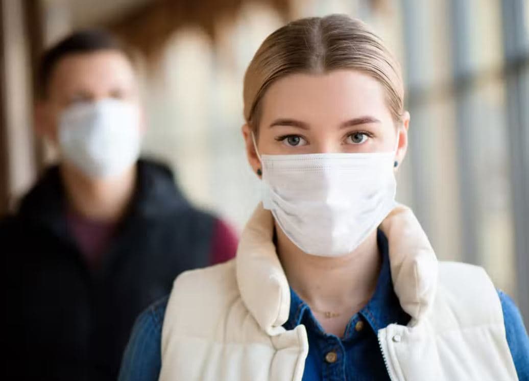 Shkencëtarët krijojnë një maskë që mund ta zbulojë COVID-in për 10 minuta