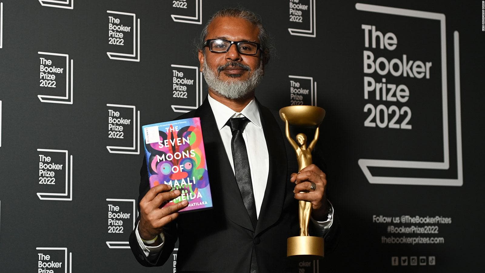 Shehan Karunatilaka fiton çmimin Booker me satirën "Shtatë hënat e Maali Almeidës"