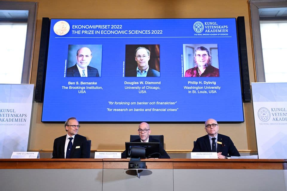 Tre amerikanë fitojnë Nobelin për Ekonomi