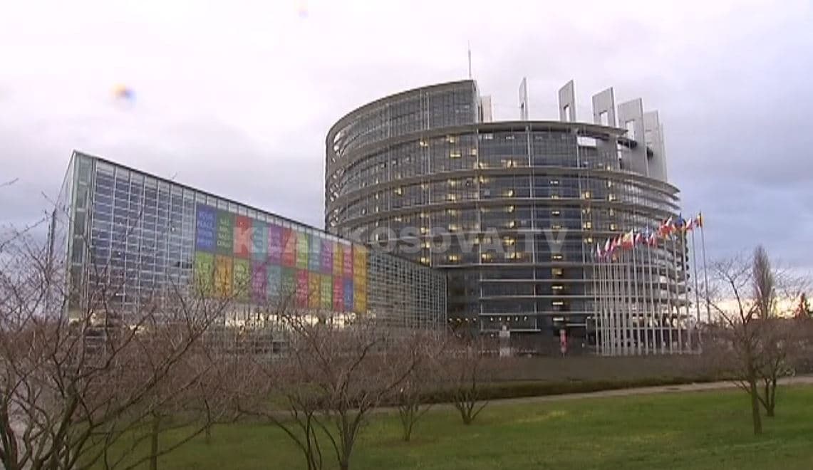Serbia e lë Kosovën jashtë KiE-së? (VIDEO)