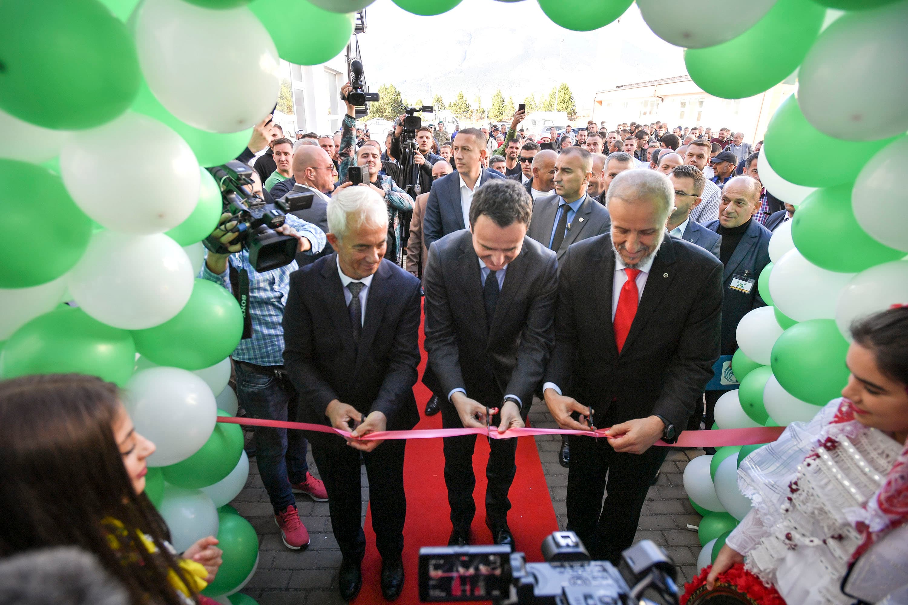 Dragash: Kurti mori pjesë në hapjen solemne të panairit të produkteve vendore të Expo-Sharri