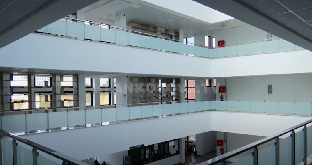 “Mjekësia” kundërshton orarin e ri (VIDEO)