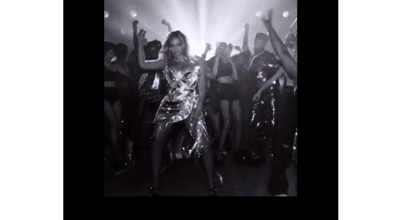 Beyonce, veshur me fustan të kreatores kosovare