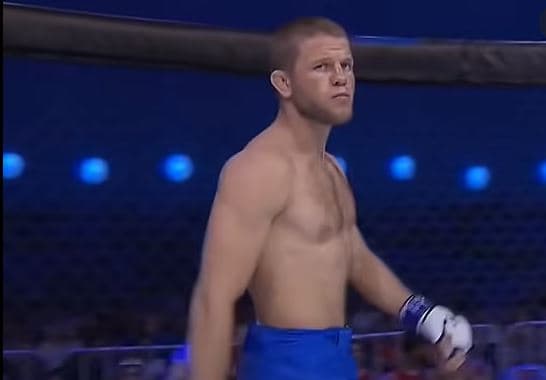 Luftëtari rus i MMA dyshohet se hëngri shalqi të helmuar dhe vdiq
