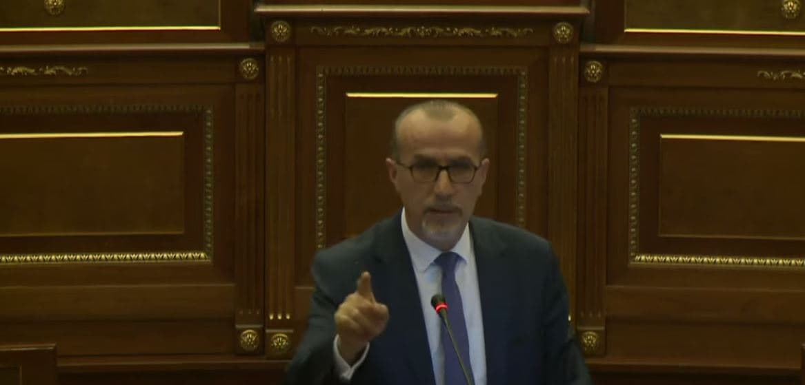 Haxhiu: Mos e votoni këtë buxhet se veç ia zgjatni jetën këtyre Nastradinave
