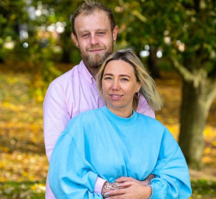 Britaniku martohet me refugjaten ukrainase duke përdorur Google Translate