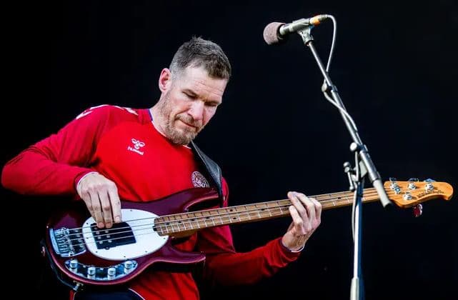 Basisti i Rage Against the Machine diagnostikohet me kancer