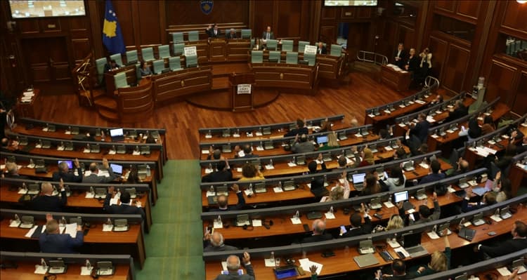 Miratohet në lexim të parë Projektligji për Zyrtarët Publikë