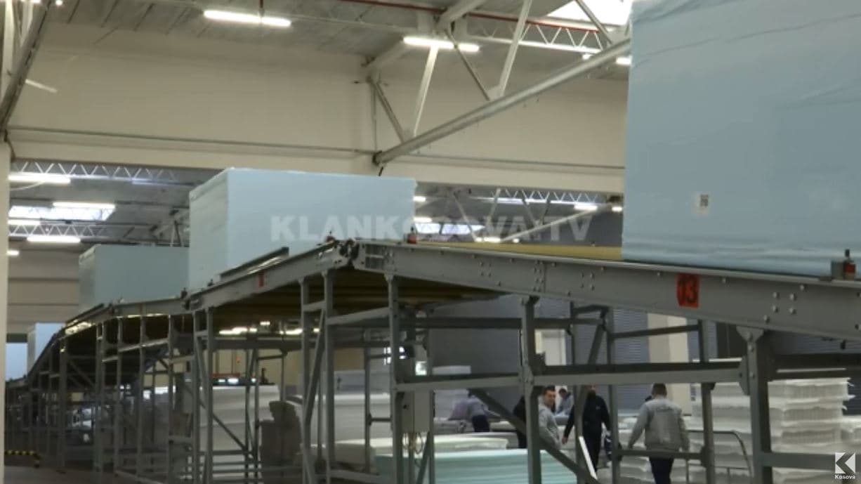 Për herë të parë në Evropë, “Comodita Home” nis prodhimin e dyshekëve ekologjikë (VIDEO)