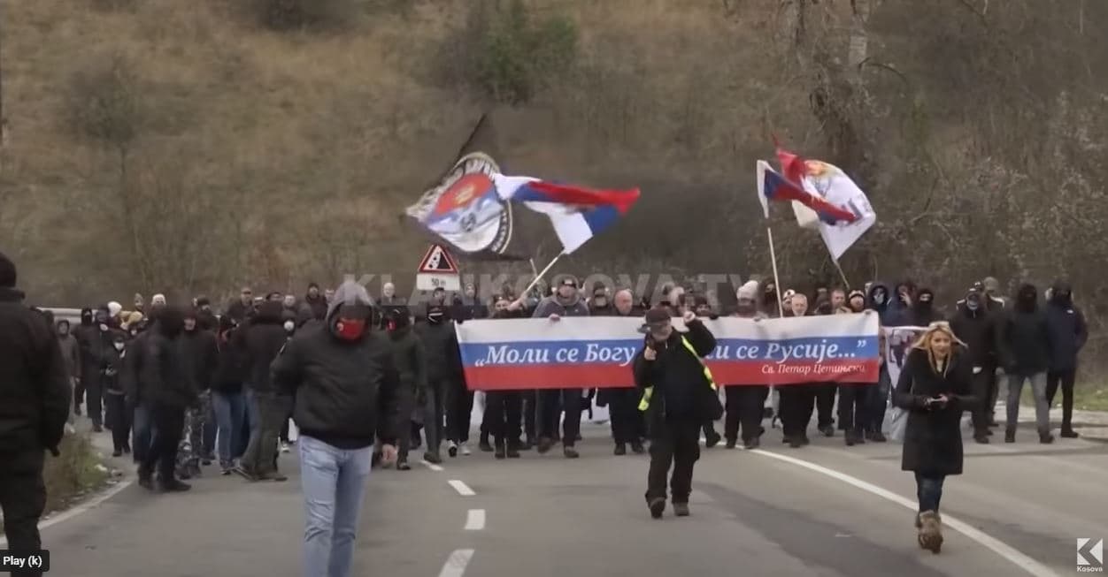 Detaje të mbështetjes ruse për Serbinë ndaj veriut të Kosovës (VIDEO)
