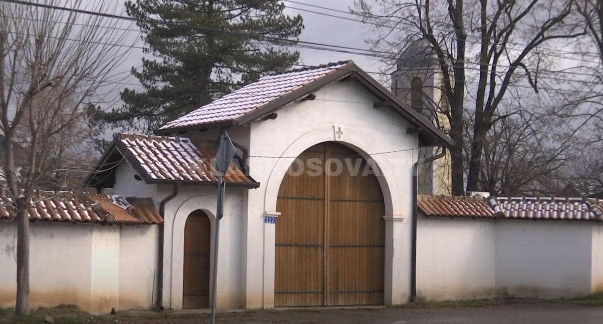 Flet bashkëshortja e priftit serb që u gjet i vdekur në Vushtrri (VIDEO)
