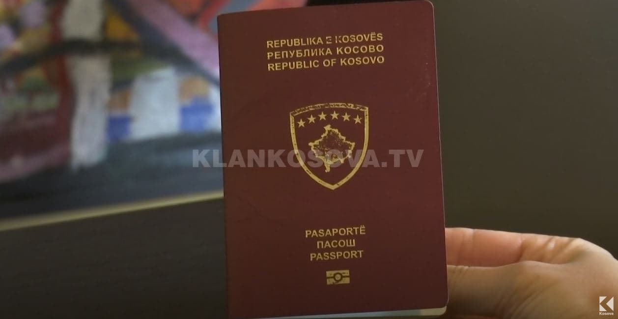 Vazhdon mungesa e materialit për pasaporta, nga ministria nuk përgjigjen (VIDEO)