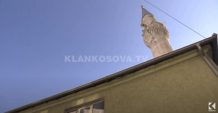Hajnat vjedhin në dy xhami në Prishtinë (VIDEO)